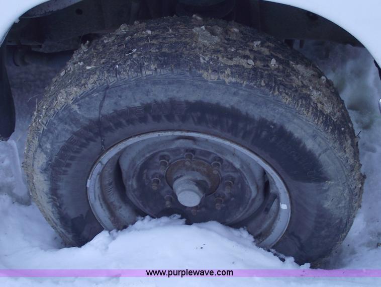 image for item 5489 1994 Ford E250 cargo van