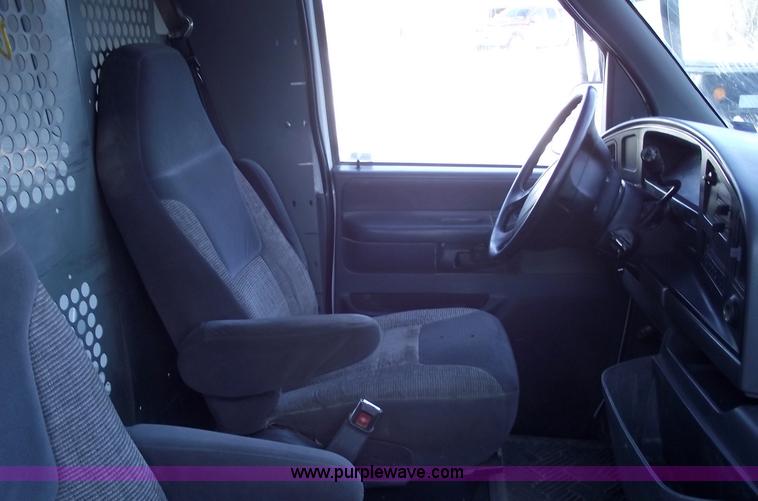 image for item 5489 1994 Ford E250 cargo van