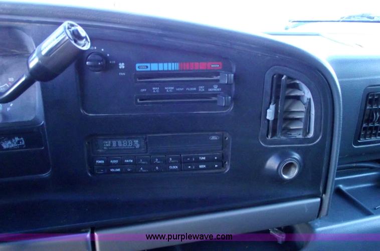 image for item 5489 1994 Ford E250 cargo van