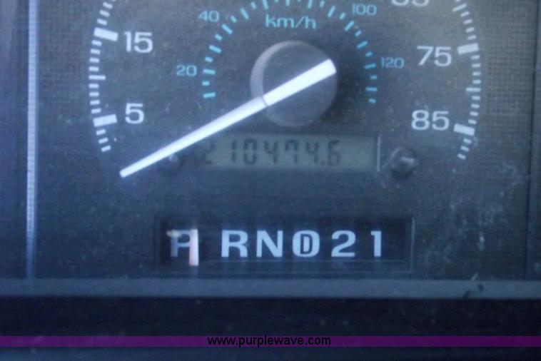 image for item 5489 1994 Ford E250 cargo van