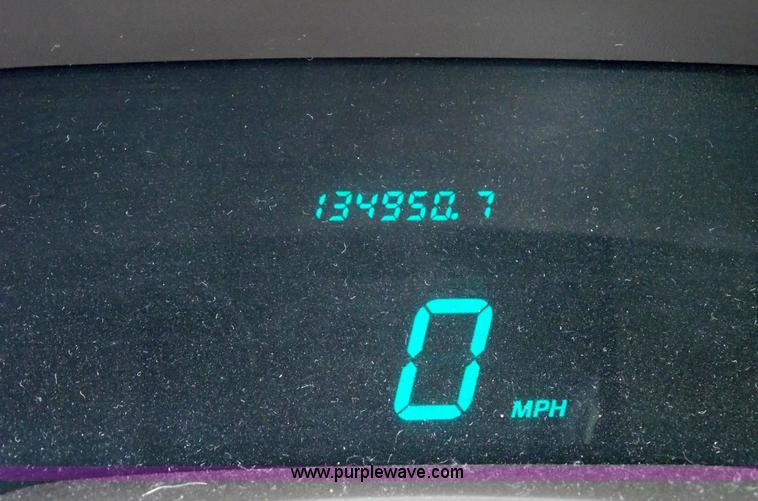 image for item 5519 1995 Lincoln Town Car Signature