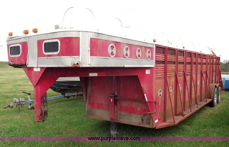 image for item 5868 1996 Bonanza stock trailer