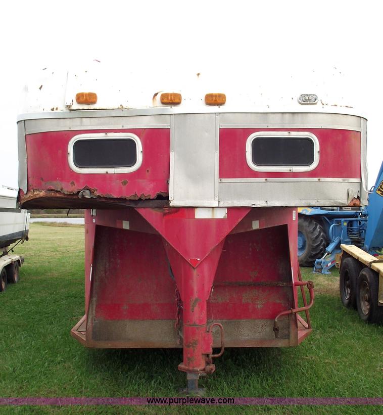 image for item 5868 1996 Bonanza stock trailer