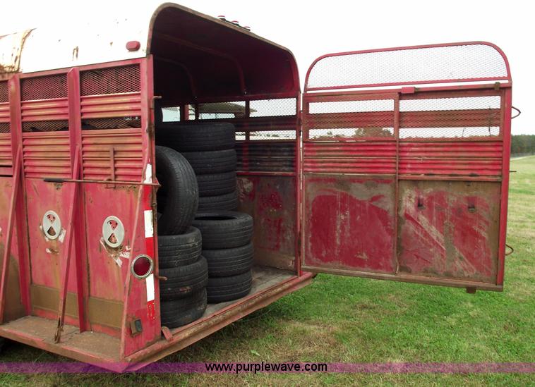 image for item 5868 1996 Bonanza stock trailer