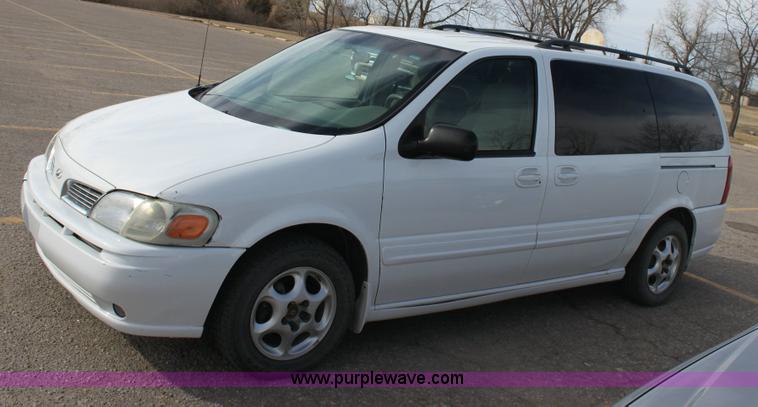image for item 6080 2003 Oldsmobile Silhouette mini van
