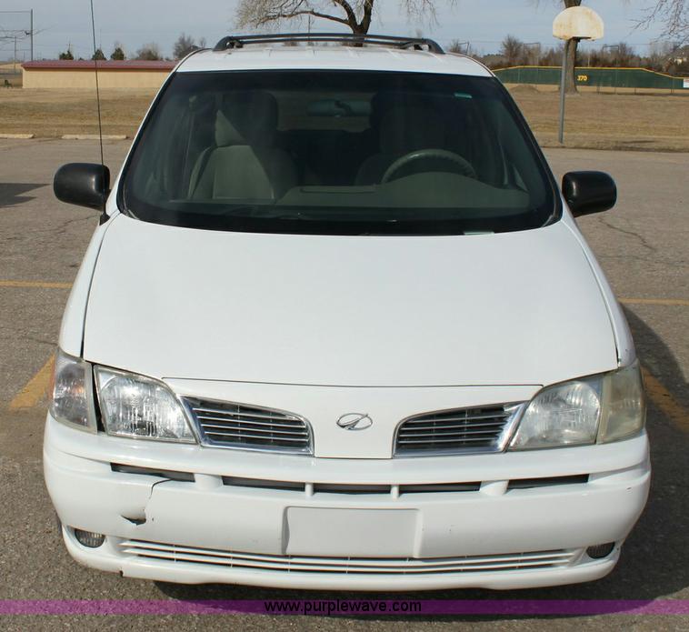 image for item 6080 2003 Oldsmobile Silhouette mini van