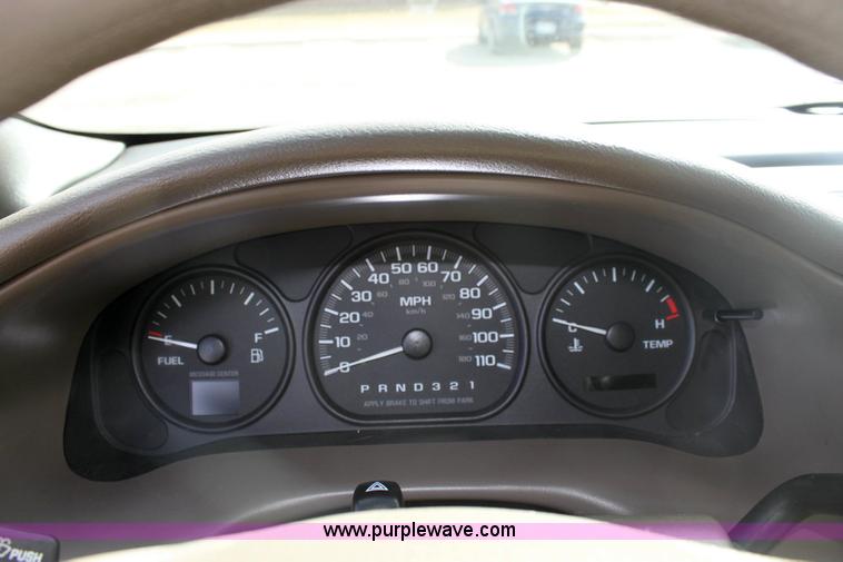 image for item 6080 2003 Oldsmobile Silhouette mini van