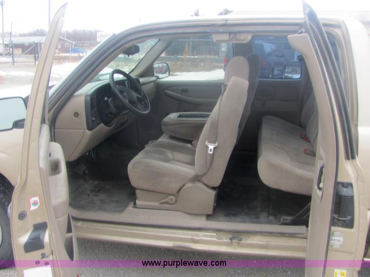 image for item 6837 2006 Chevrolet Silverado extended cab four door pickup truck