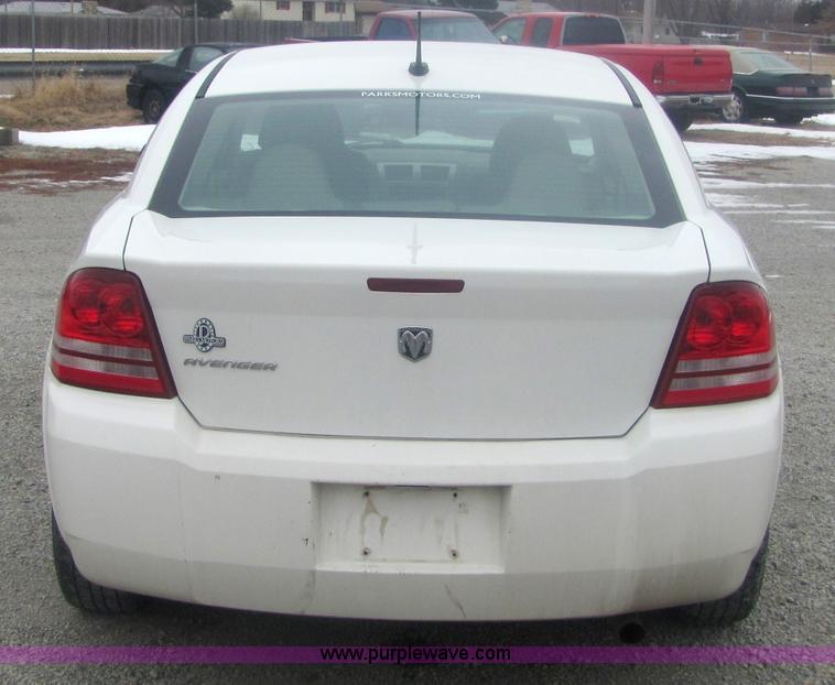 image for item 6838 2008 Dodge Avenger SE