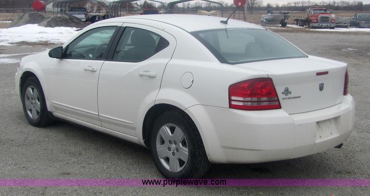 image for item 6838 2008 Dodge Avenger SE