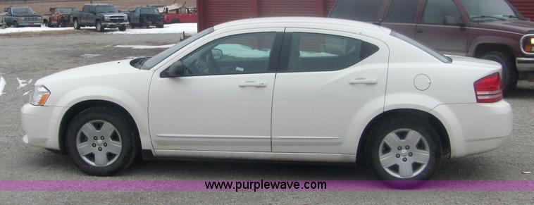 image for item 6838 2008 Dodge Avenger SE