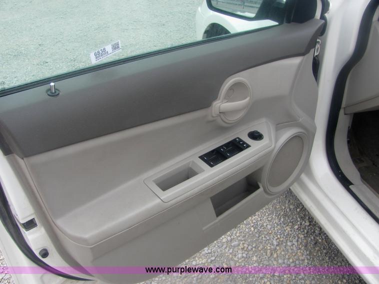 image for item 6838 2008 Dodge Avenger SE