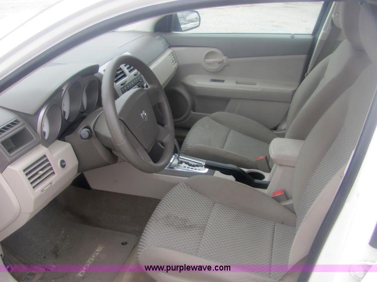 image for item 6838 2008 Dodge Avenger SE