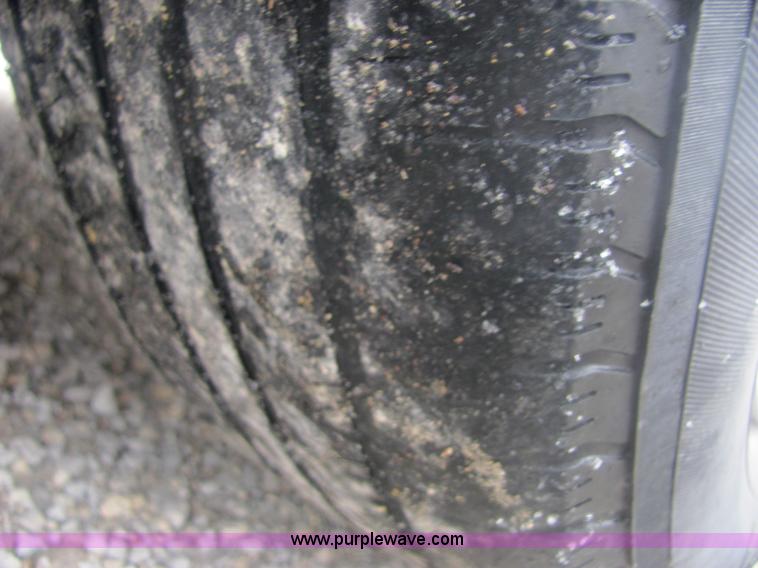 image for item 6838 2008 Dodge Avenger SE