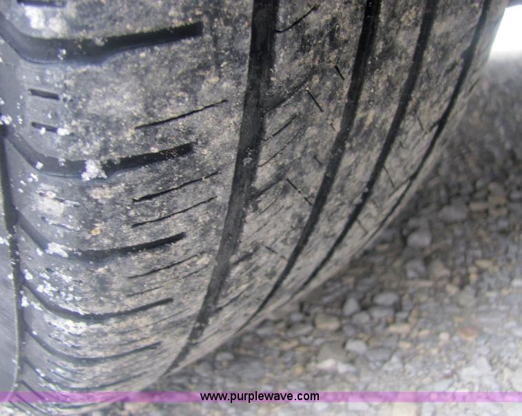 image for item 6838 2008 Dodge Avenger SE