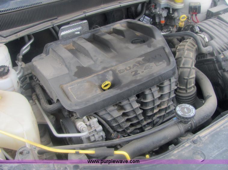 image for item 6838 2008 Dodge Avenger SE