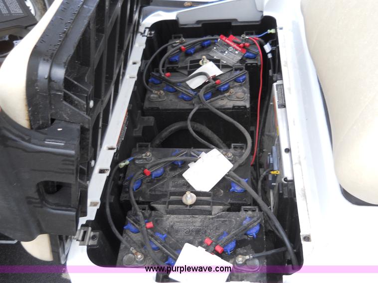 image for item 7781 2008 Ingersoll Rand Club Car golf cart