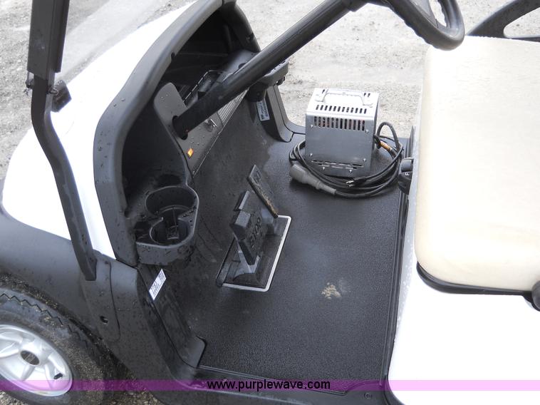 image for item 7783 2008 Ingersoll Rand Club Car golf cart