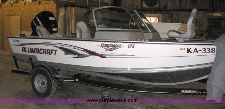 image for item 8208 2006 Alumacraft Dominator Sport 175 utility/fishing boat