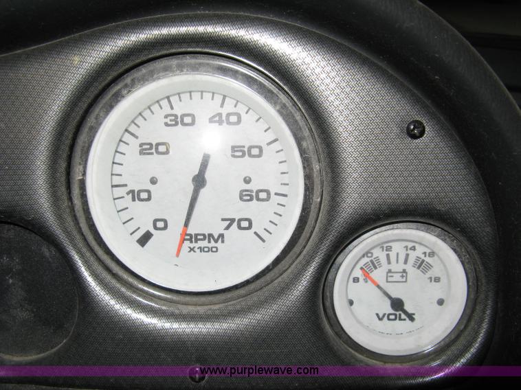 image for item 8208 2006 Alumacraft Dominator Sport 175 utility/fishing boat