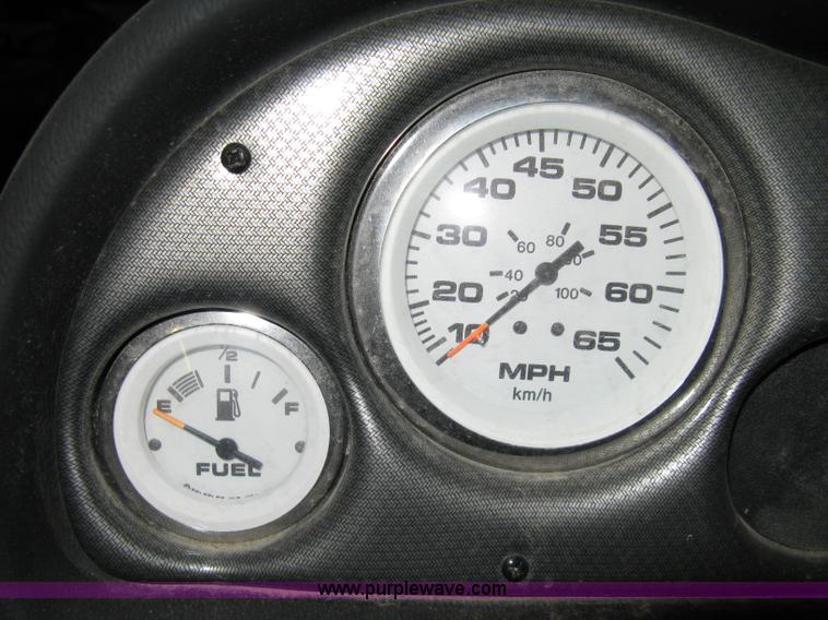 image for item 8208 2006 Alumacraft Dominator Sport 175 utility/fishing boat