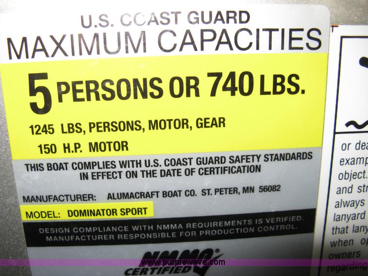 image for item 8208 2006 Alumacraft Dominator Sport 175 utility/fishing boat