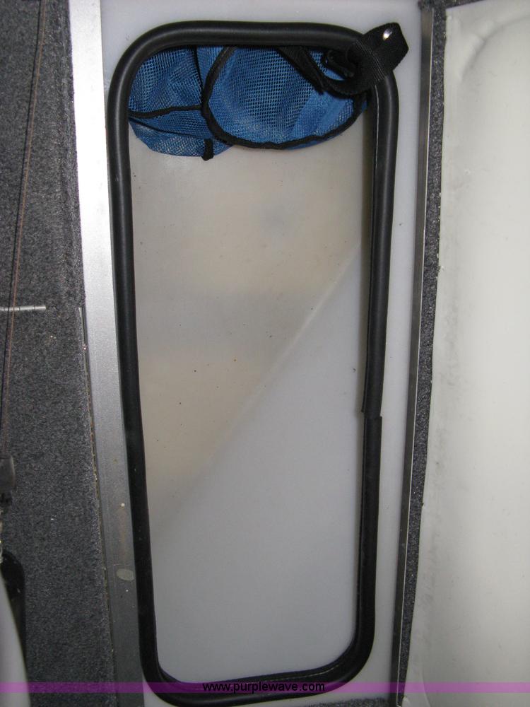 image for item 8208 2006 Alumacraft Dominator Sport 175 utility/fishing boat