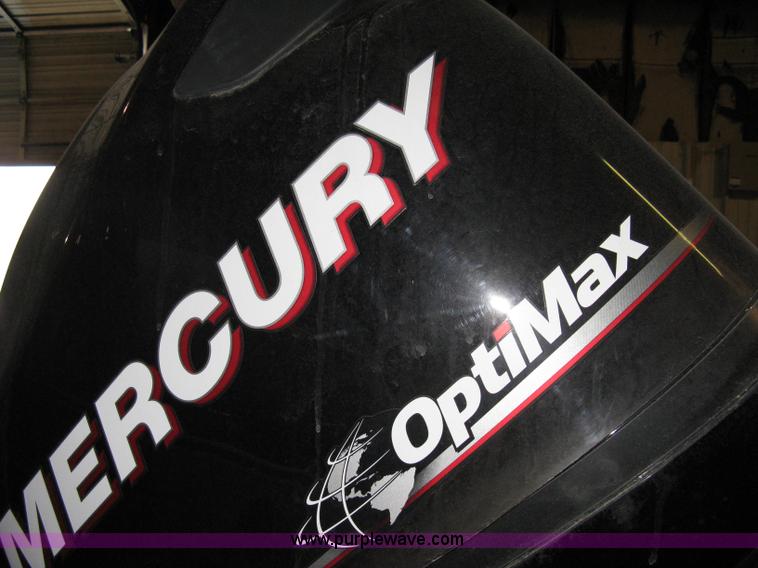 image for item 8208 2006 Alumacraft Dominator Sport 175 utility/fishing boat