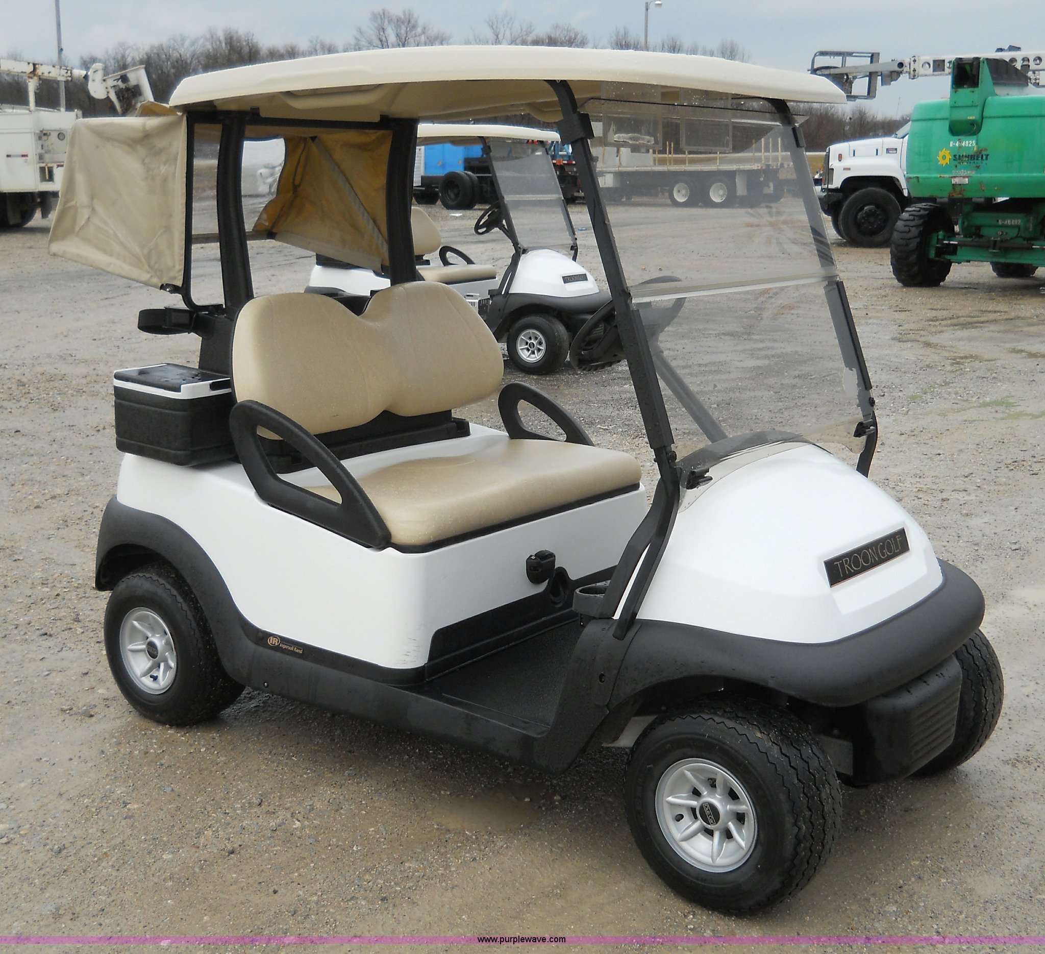 2008 Ingersoll Rand Club Car golf cart in Olney, IL | Item 7781 sold