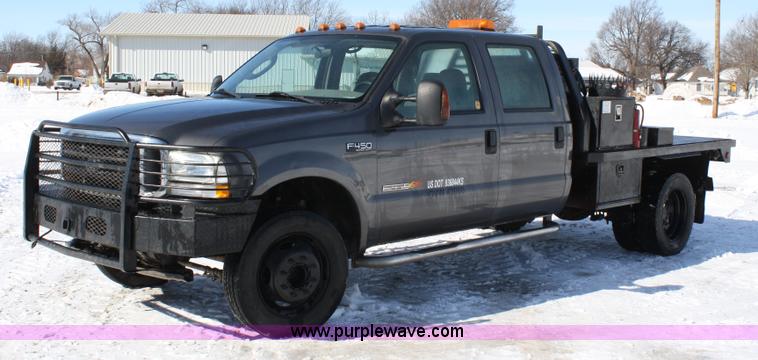 image for item 4828 2004 Ford F450 XLT Super Duty crew cab pickup truck