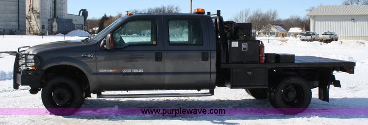 image for item 4828 2004 Ford F450 XLT Super Duty crew cab pickup truck