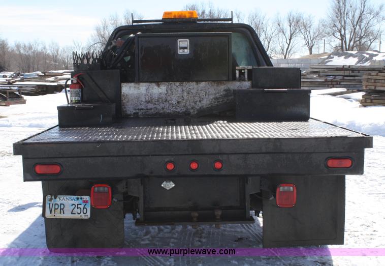 image for item 4828 2004 Ford F450 XLT Super Duty crew cab pickup truck