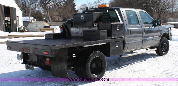 image for item 4828 2004 Ford F450 XLT Super Duty crew cab pickup truck
