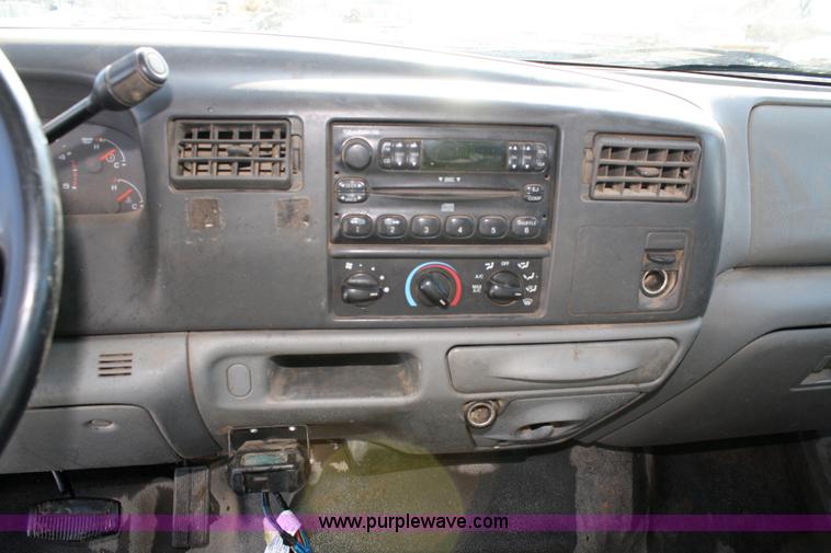 image for item 4828 2004 Ford F450 XLT Super Duty crew cab pickup truck