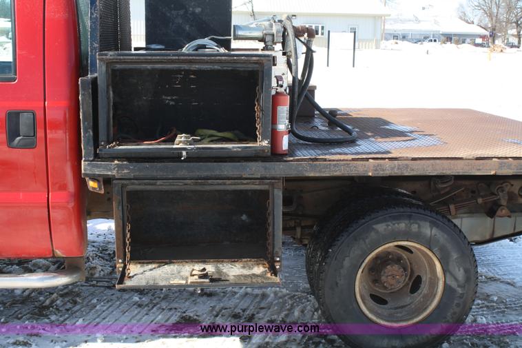 image for item 4830 2000 Ford F350 XLT Super Duty crew cab pickup truck