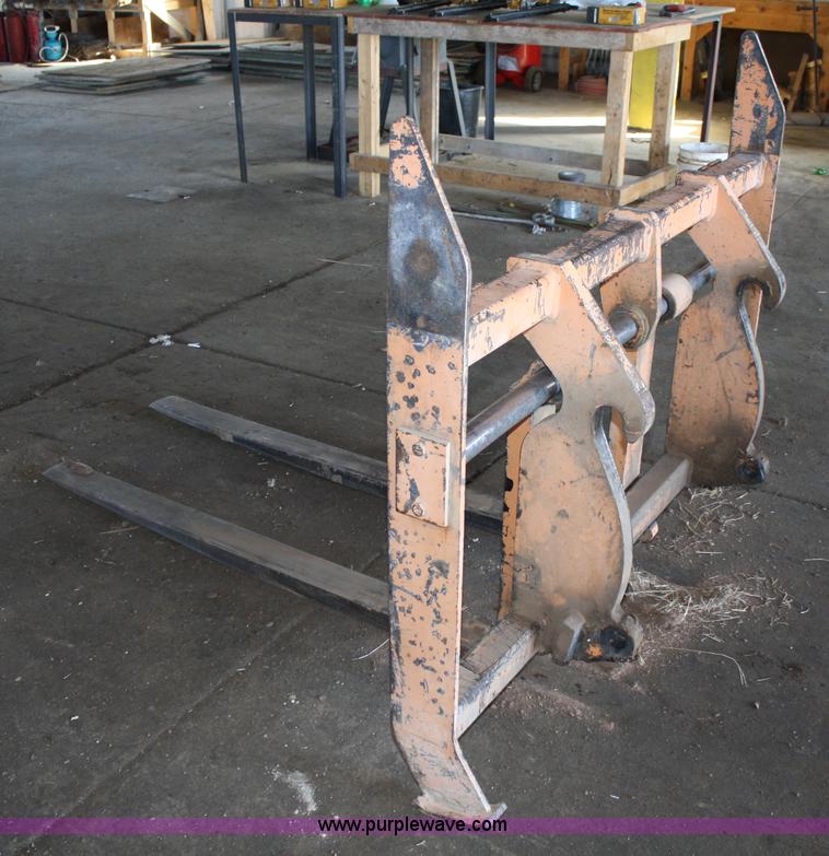 image for item 4832 Case 580K loader backhoe