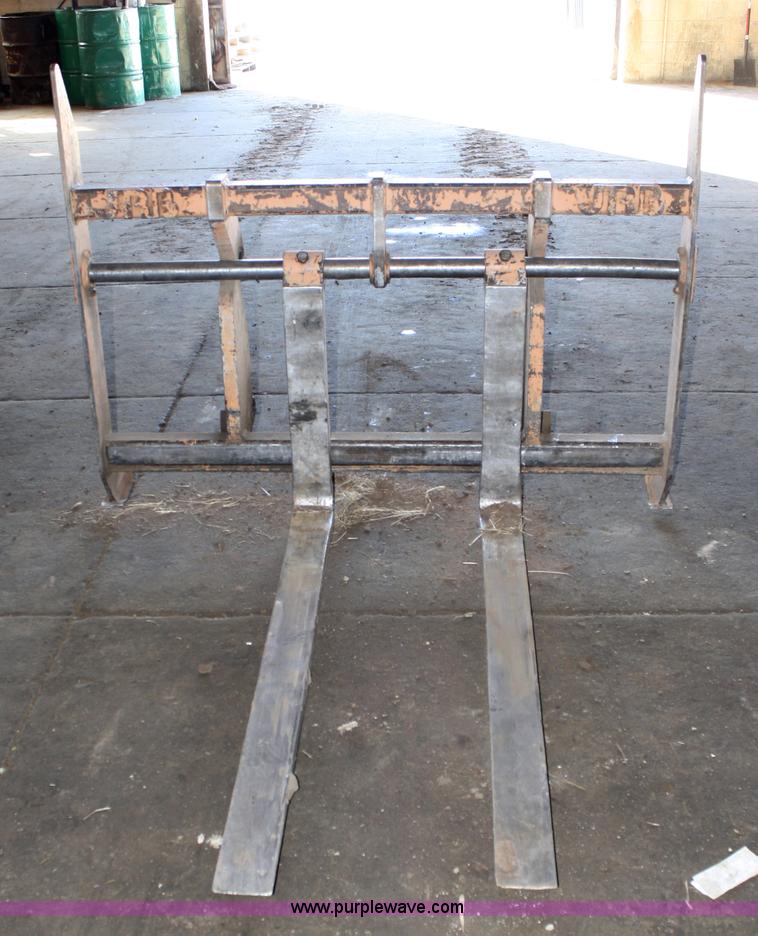 image for item 4832 Case 580K loader backhoe