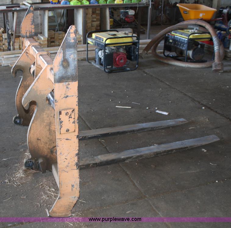 image for item 4832 Case 580K loader backhoe