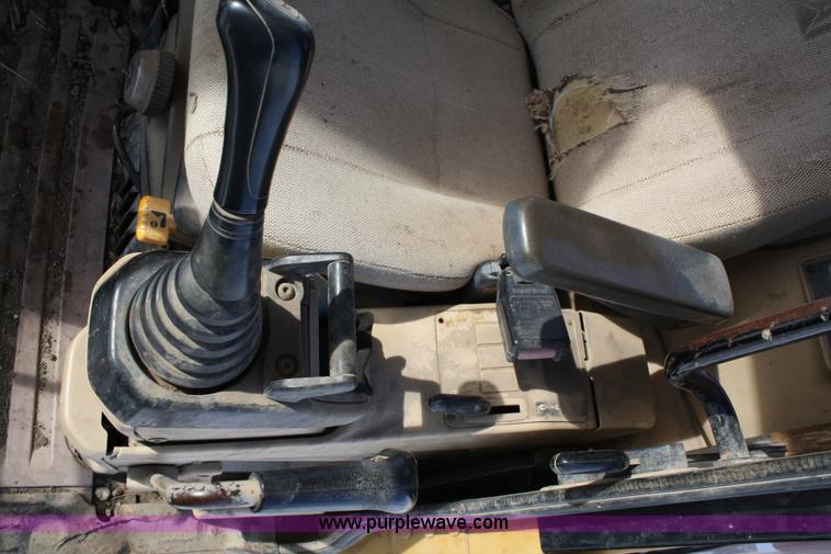 image for item 4833 1996 Caterpillar 320L hydraulic excavator