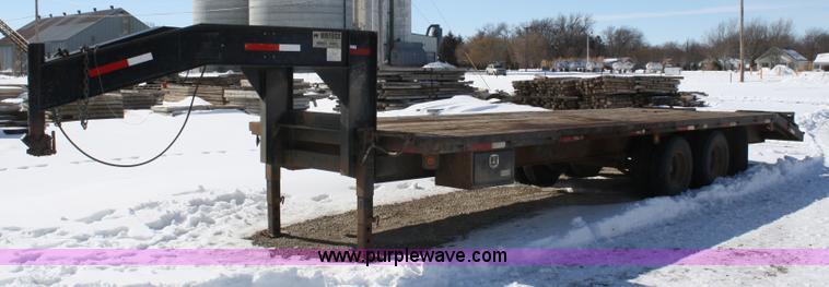 image for item 4834 1997 Maverick goose neck trailer