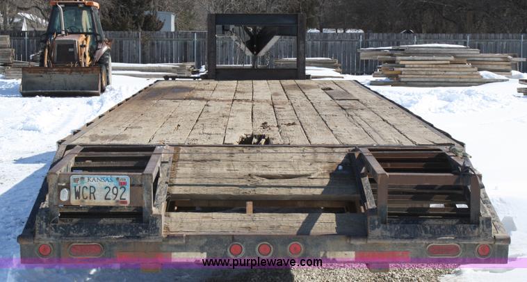 image for item 4834 1997 Maverick goose neck trailer