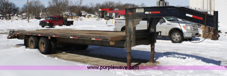 image for item 4834 1997 Maverick goose neck trailer