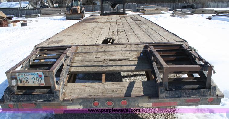 image for item 4834 1997 Maverick goose neck trailer