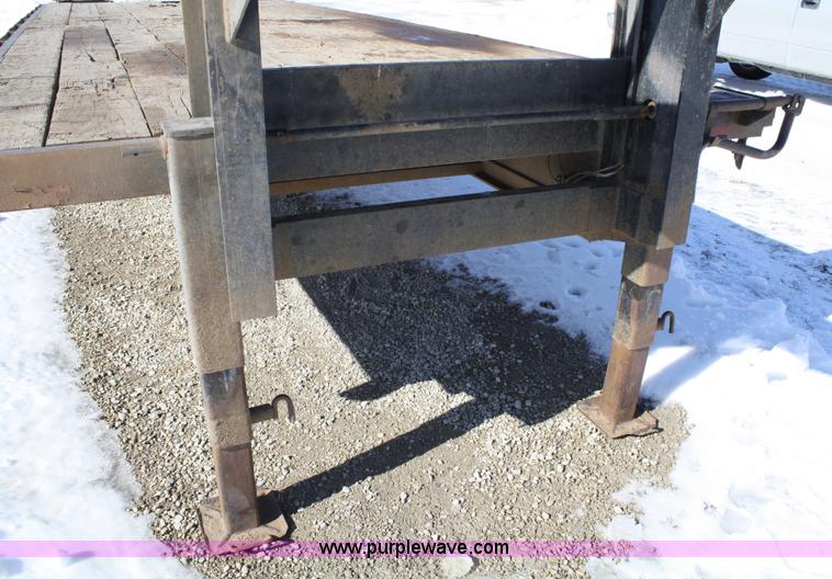 image for item 4834 1997 Maverick goose neck trailer