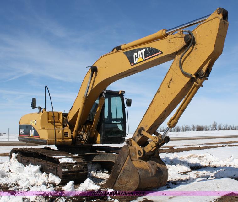 image for item 4836 2004 Caterpillar 320CL hydraulic excavator
