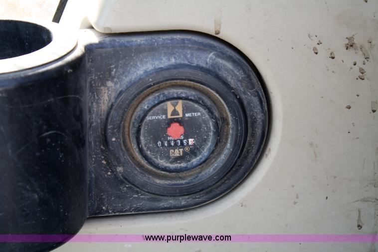 image for item 4836 2004 Caterpillar 320CL hydraulic excavator
