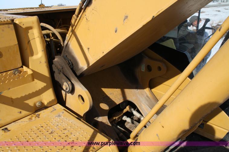 image for item 4836 2004 Caterpillar 320CL hydraulic excavator