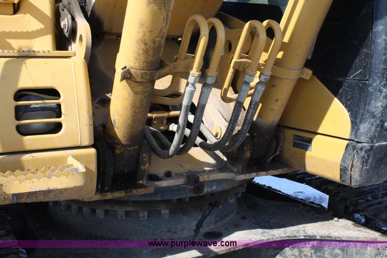 image for item 4836 2004 Caterpillar 320CL hydraulic excavator