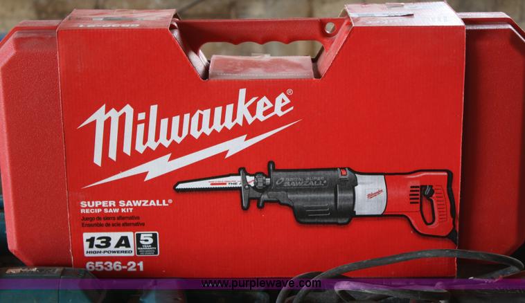 image for item 4842 (3) Sawzalls