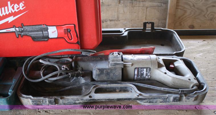 image for item 4842 (3) Sawzalls